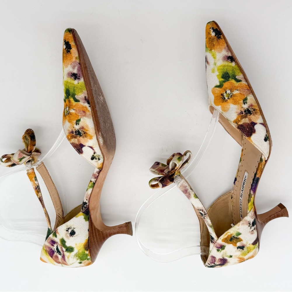 Manolo Blahnik Vintage Floral Canvas Slingback Kitten Heel Pumps EU 37.5 US 7.5 - Picture 7 of 14